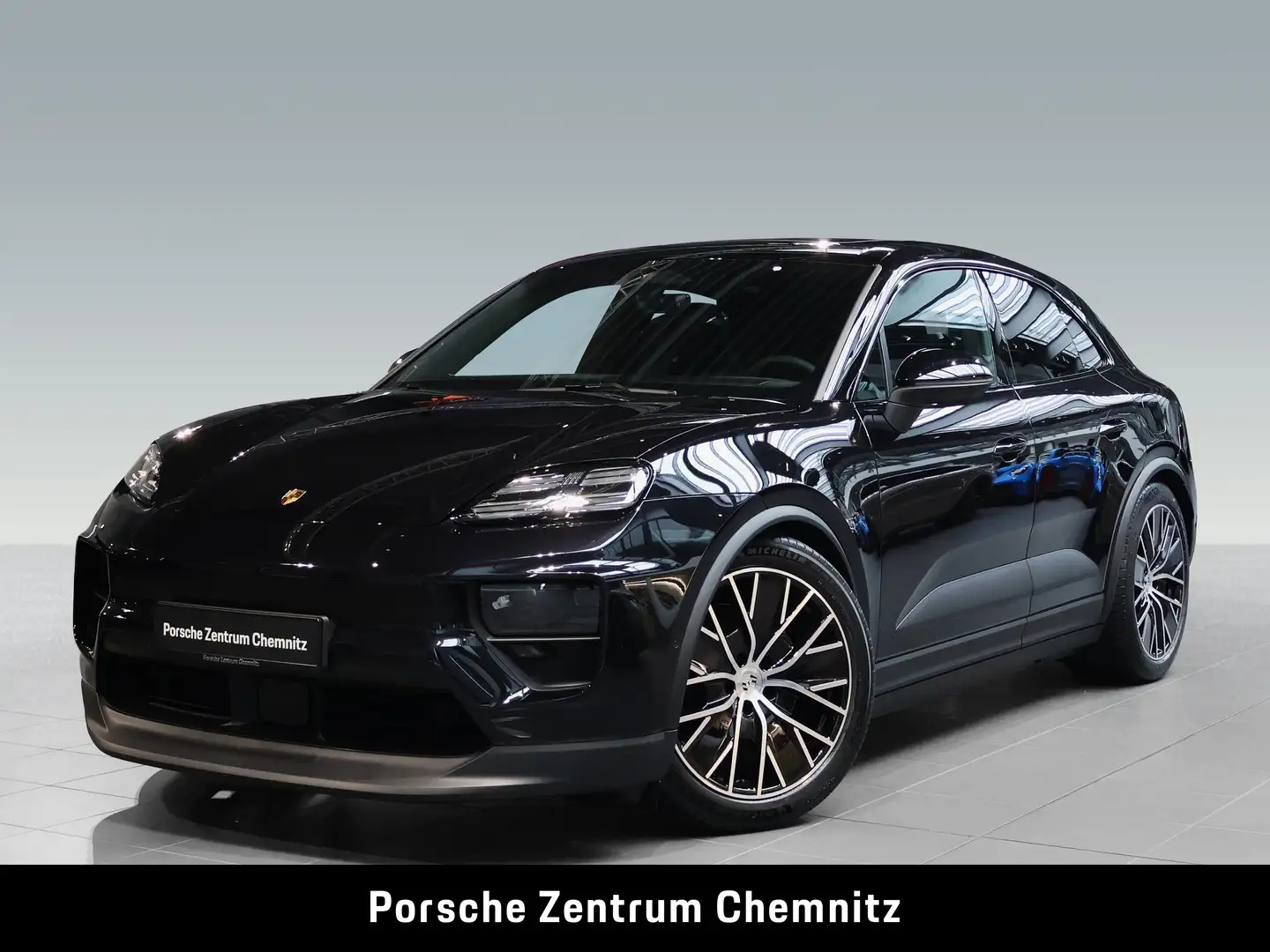 Porsche Macan 4 Electric Luft;4x Sitzheiz.;21Zoll;InnoDrive Noir - 1
