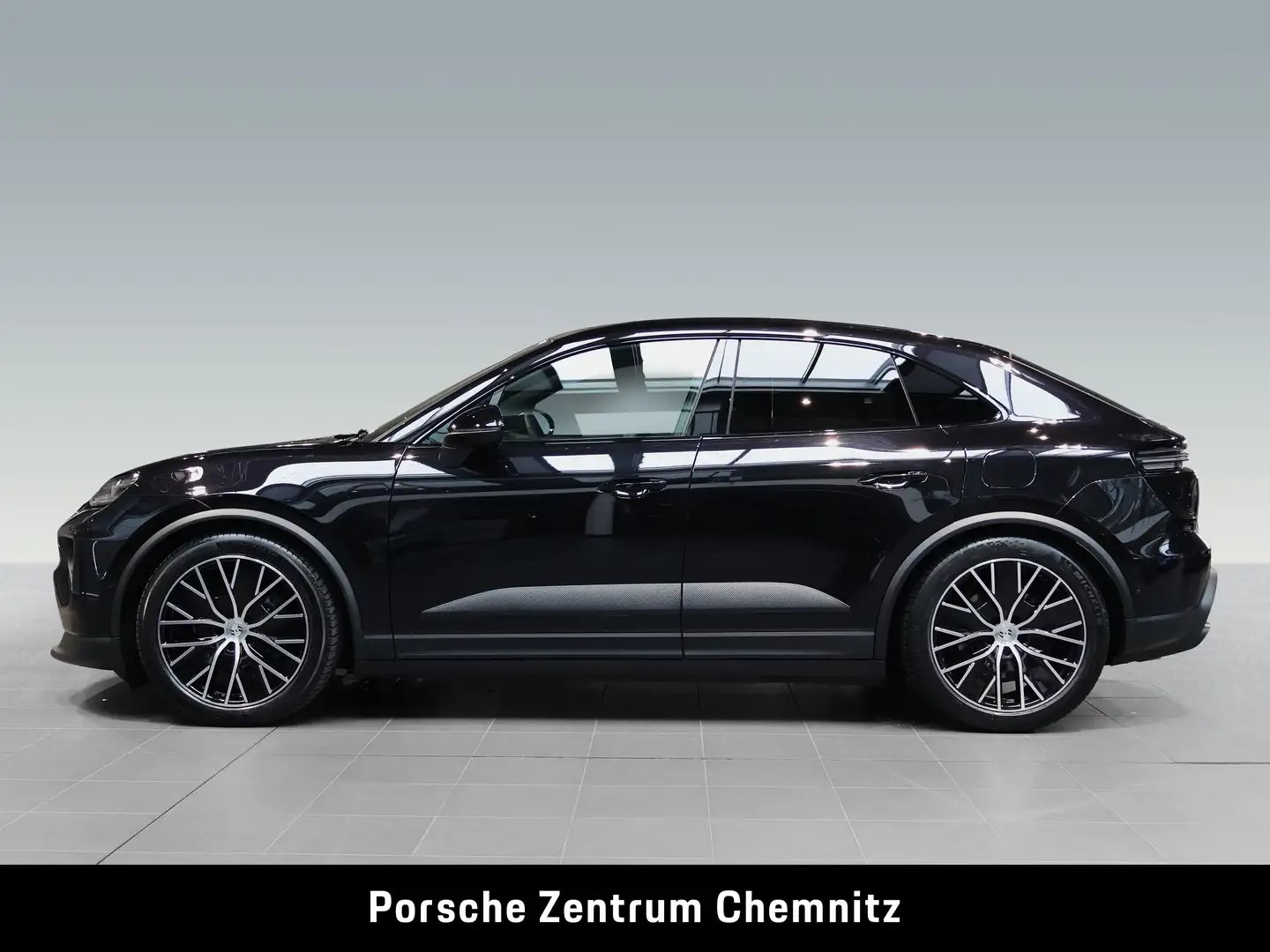 Porsche Macan 4 Electric Luft;4x Sitzheiz.;21Zoll;InnoDrive Noir - 2