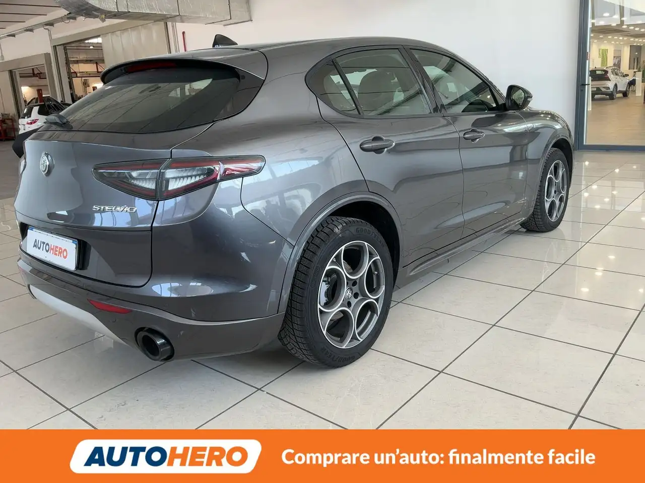 Alfa Romeo Stelvio 2023 — фото 6