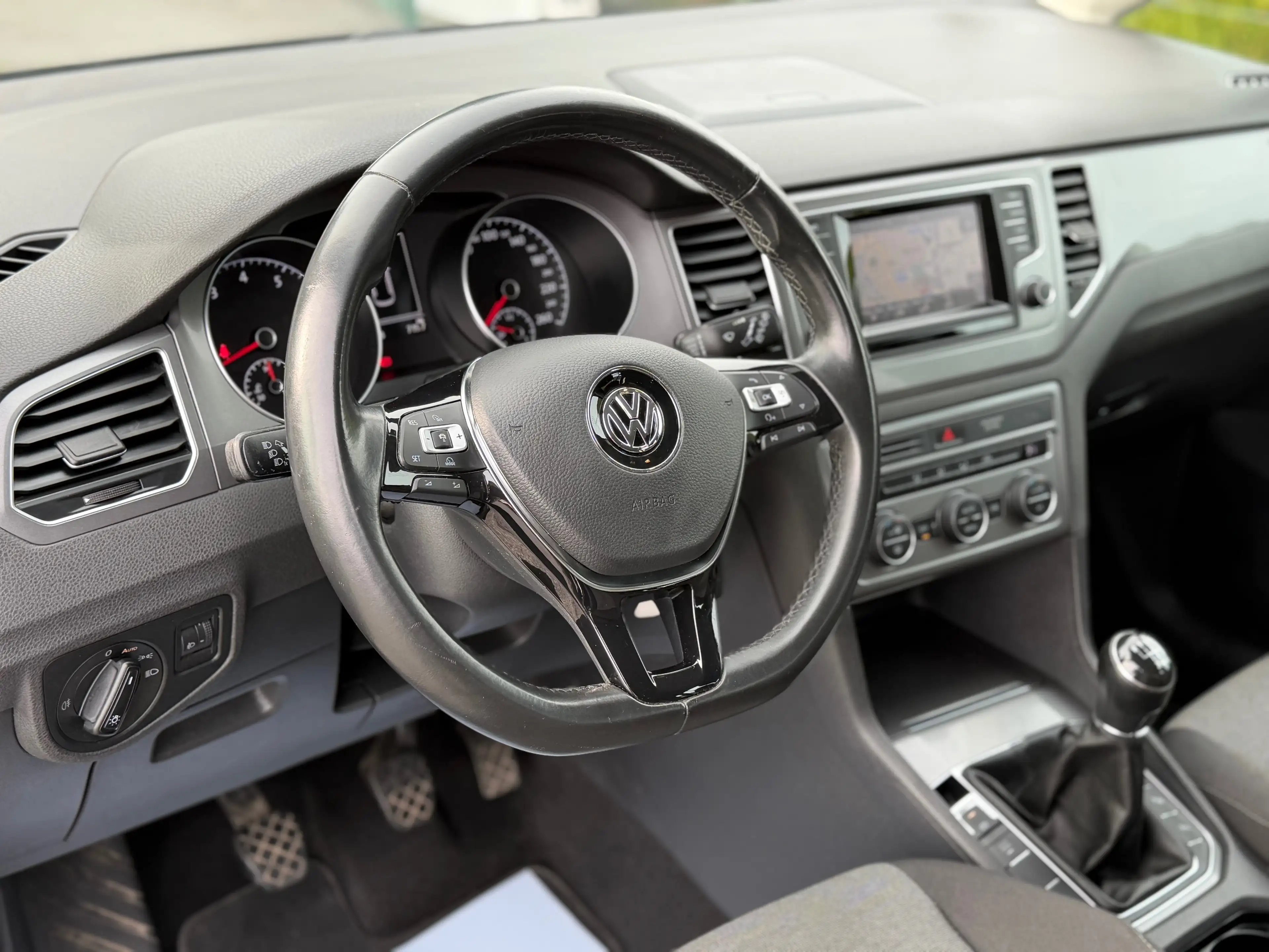 Volkswagen Golf Sportsvan 1.2 TSI 110 Cv - 1e Main ! — photo 12