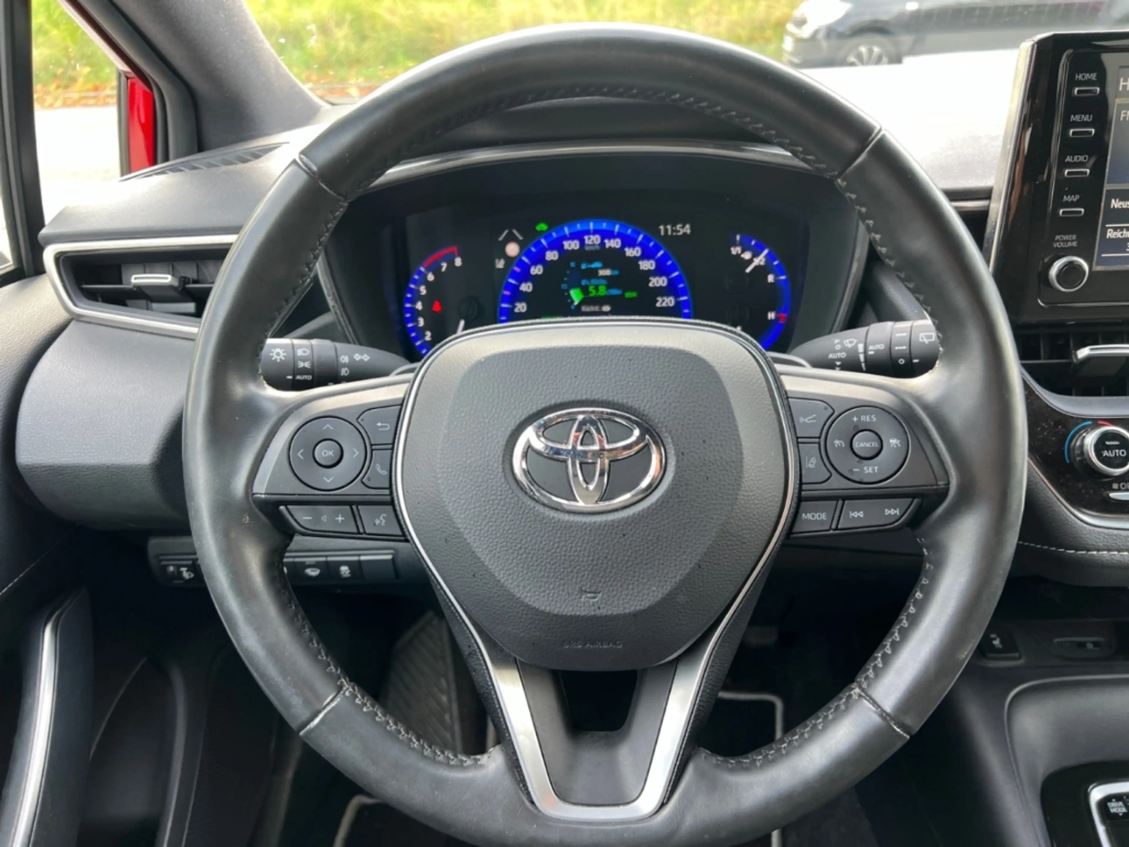Toyota Corolla 2.0 Hybrid Club *LED*R-Cam*Klima*PDC*SHZ* — photo 13