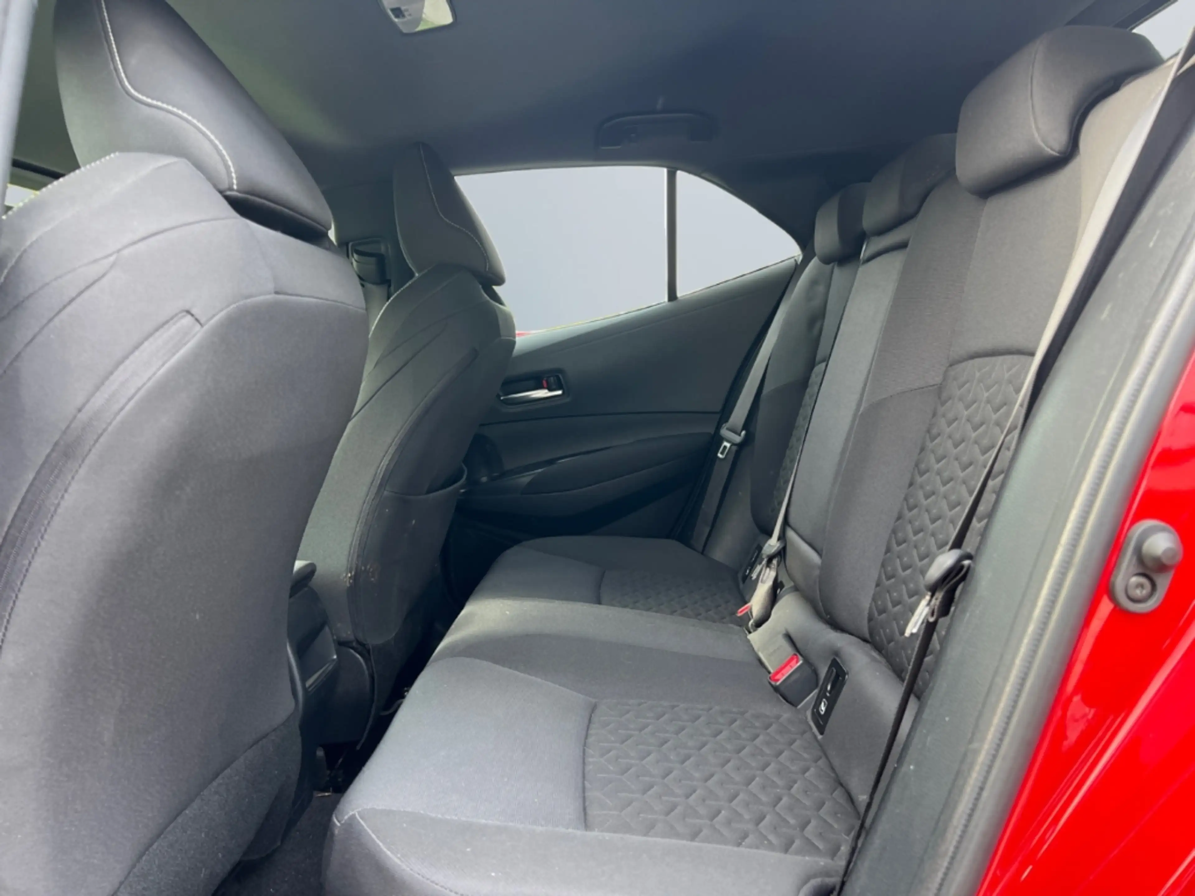 Toyota Corolla 2.0 Hybrid Club *LED*R-Cam*Klima*PDC*SHZ* — photo 15