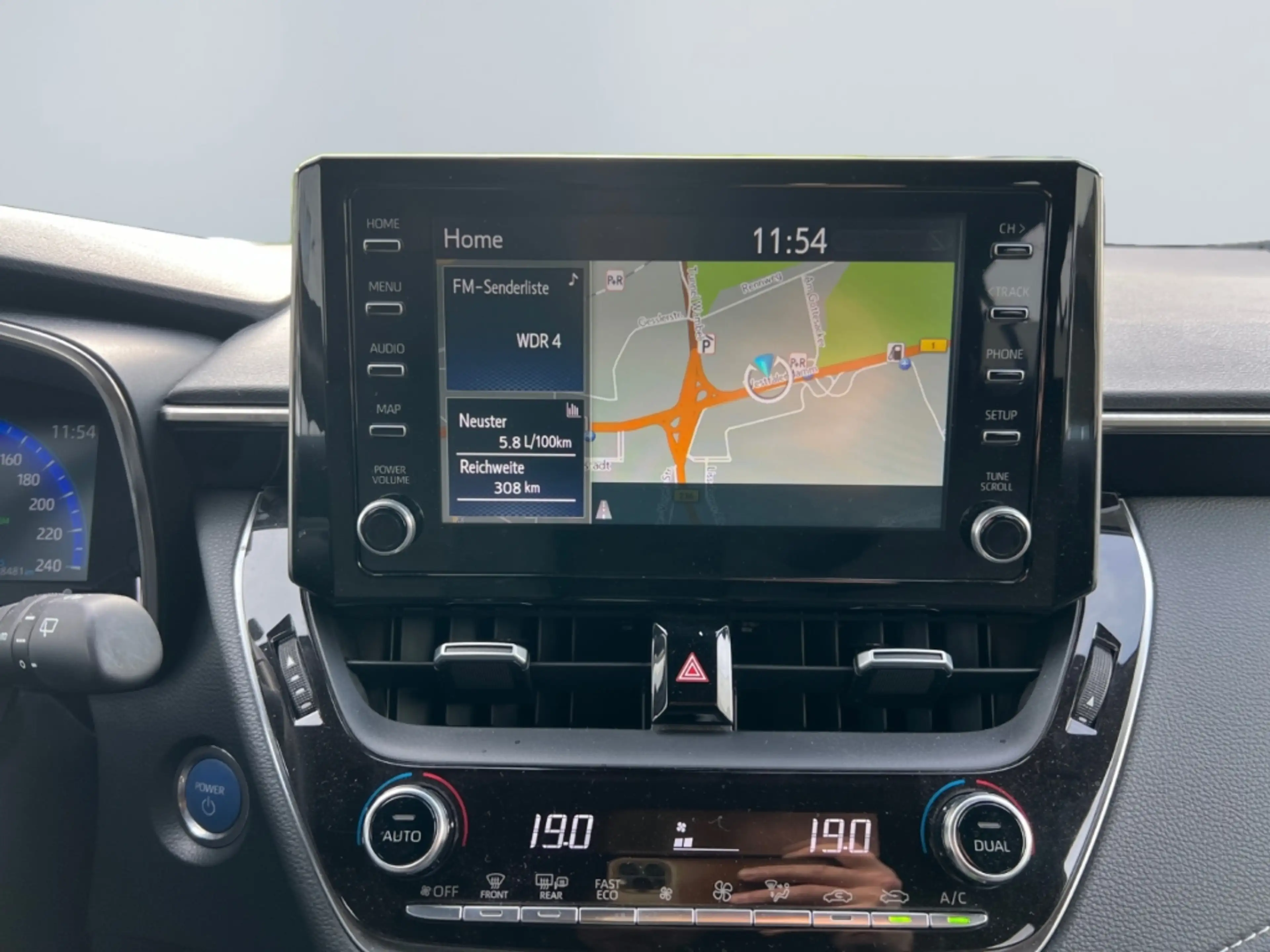 Toyota Corolla 2.0 Hybrid Club *LED*R-Cam*Klima*PDC*SHZ* — photo 14