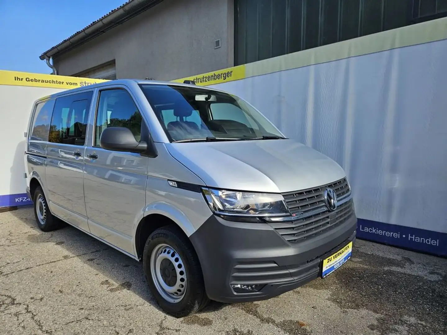 Volkswagen Sonstige Doka KR 4Motion 5 Sitze 110 KW DSG Navi AHV Silber - 2