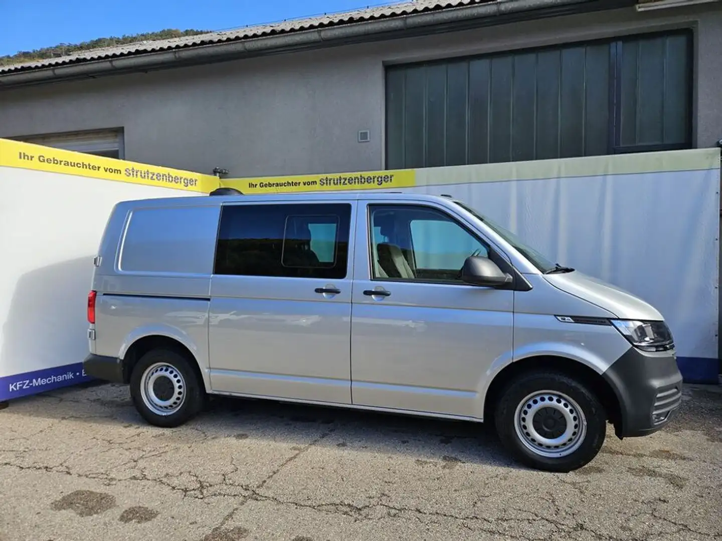 Volkswagen Sonstige Doka KR 4Motion 5 Sitze 110 KW DSG Navi AHV Silber - 1