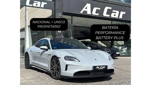 Porsche Taycan 4 Black Edition