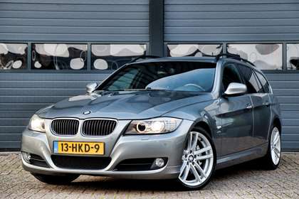 BMW 330 3-serie Touring 330xi xDrive /LED/XENON/LEDER/NL-A