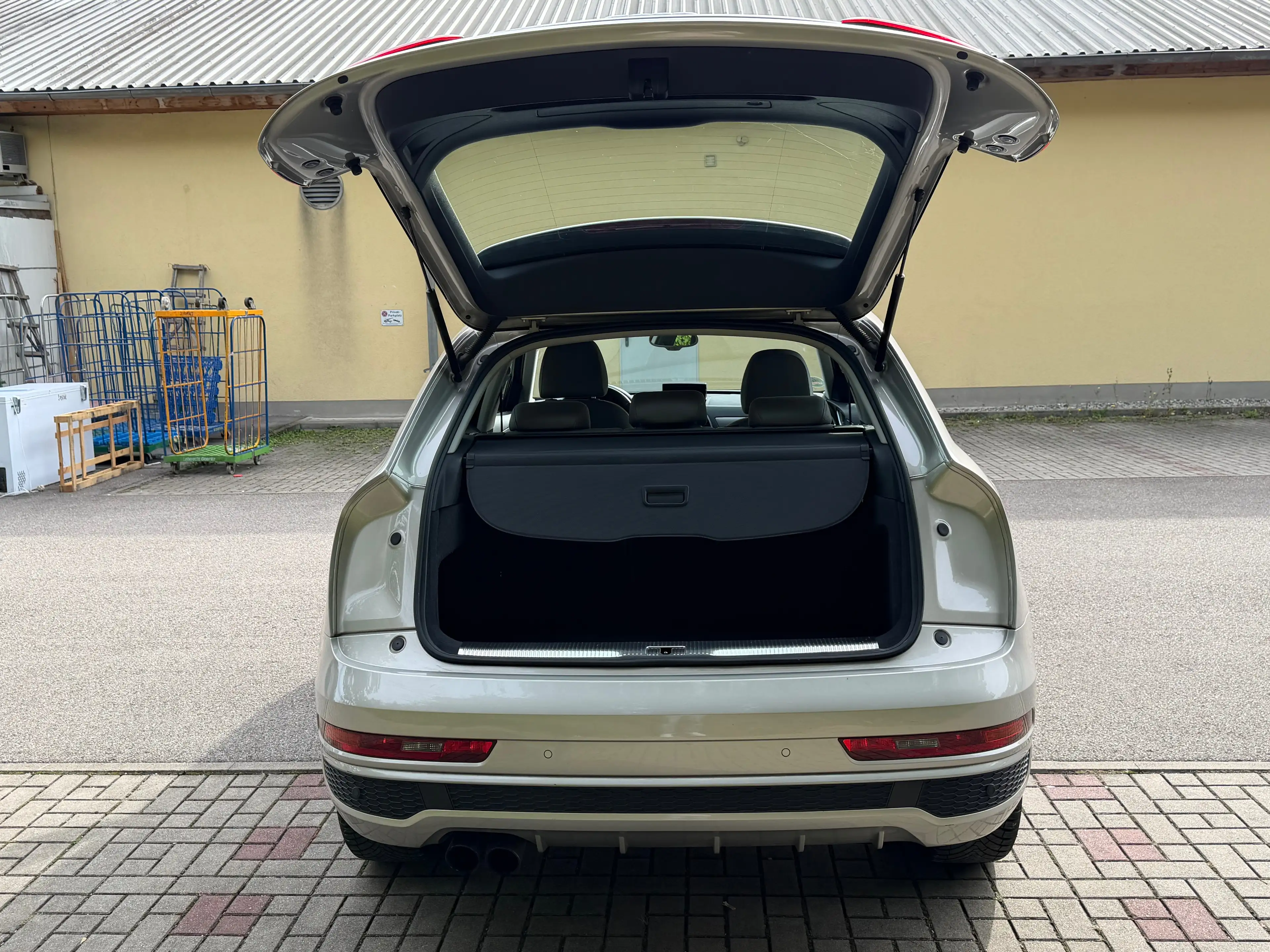 Audi Q3 Q3 1.4 TFSI cylinder on demand S tronic sport — photo 7