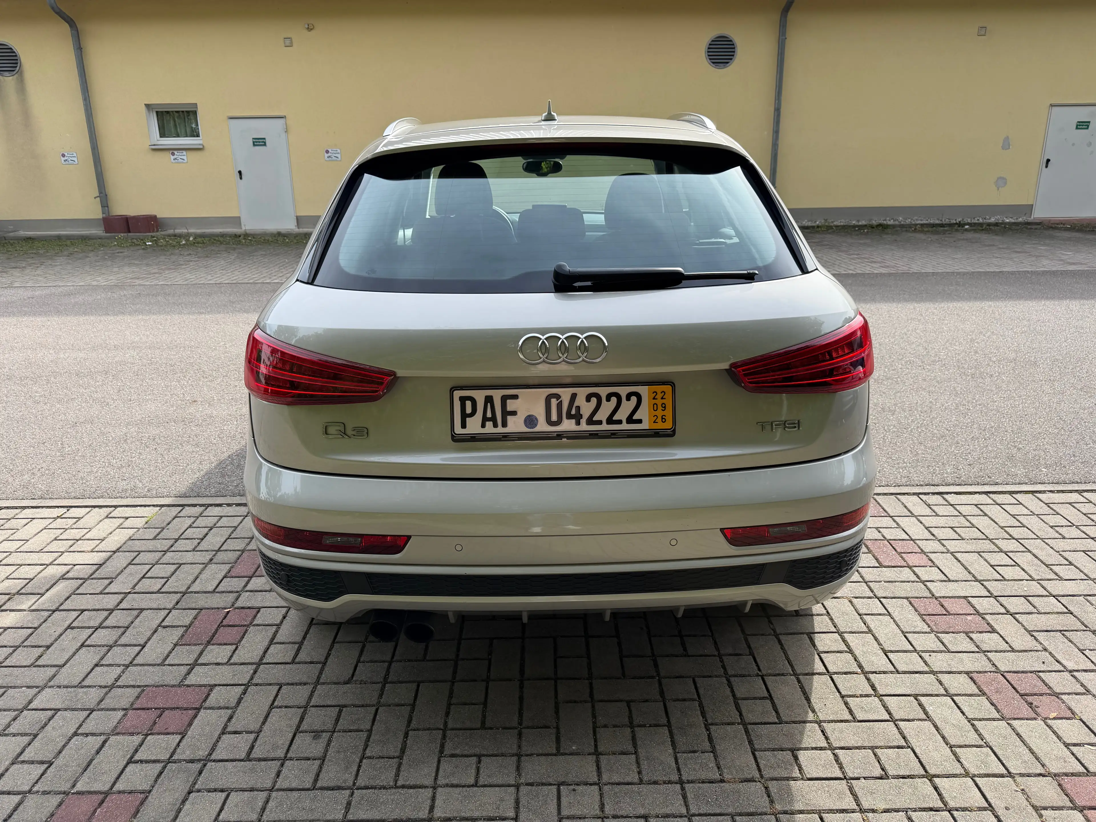 Audi Q3 Q3 1.4 TFSI cylinder on demand S tronic sport — photo 9
