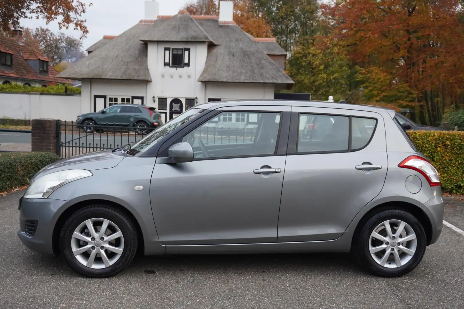 Suzuki Swift 1.2 Comfort EASSS 5Drs Airco Lm Velgen Grijs - 2