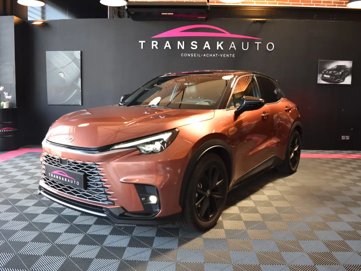 Lexus LBX Original Edition Orange - 1