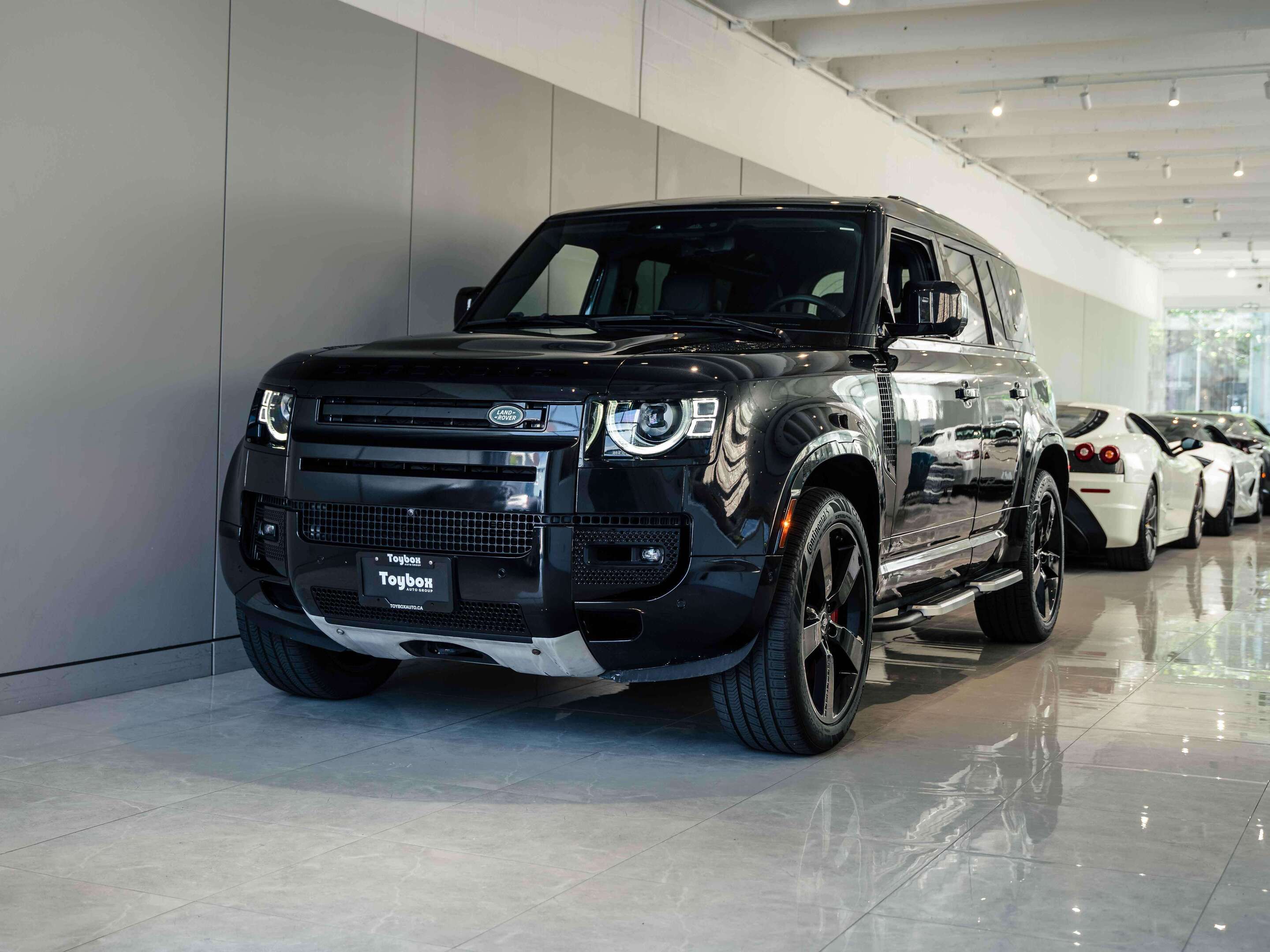2023 Land Rover Defender 110X | Fully Loaded | One Owner | Low KM