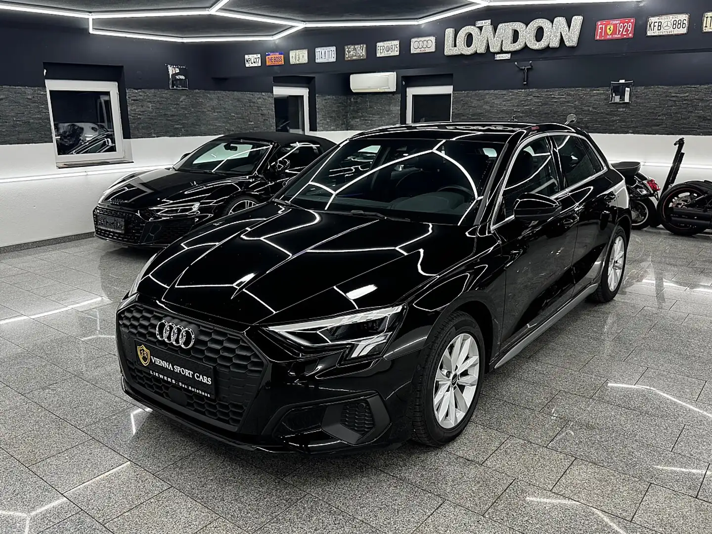 Audi A3 SB 30 TDI S-tronic intense*Wenig-KM*Garantie* Schwarz - 2