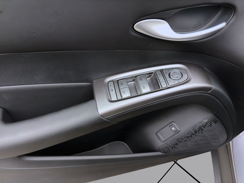 BYD Dolphin G DM-i BOOST LM16 KAMERA NAVI KLIMA — photo 11