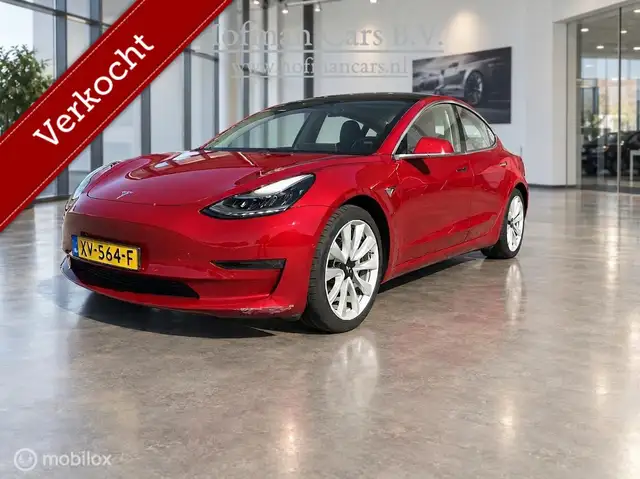 Tesla Model 3 Long Range AWD 75 kWh | Trekhaak | 19" | Rood | SO