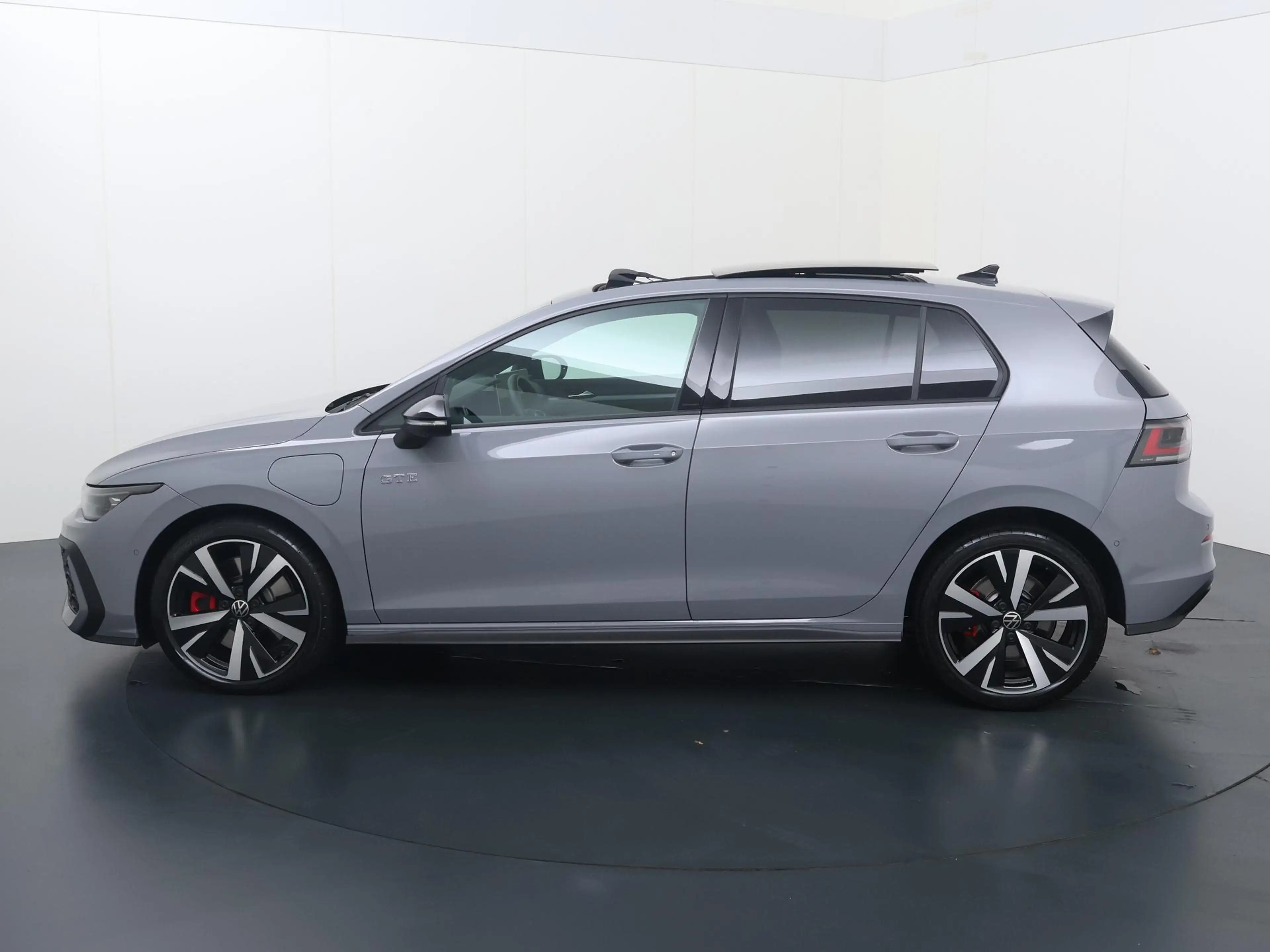 Volkswagen Golf GTE 1.5 eHybrid | 272 pk | SoH 99% | Adaptive Cruise C — photo 2