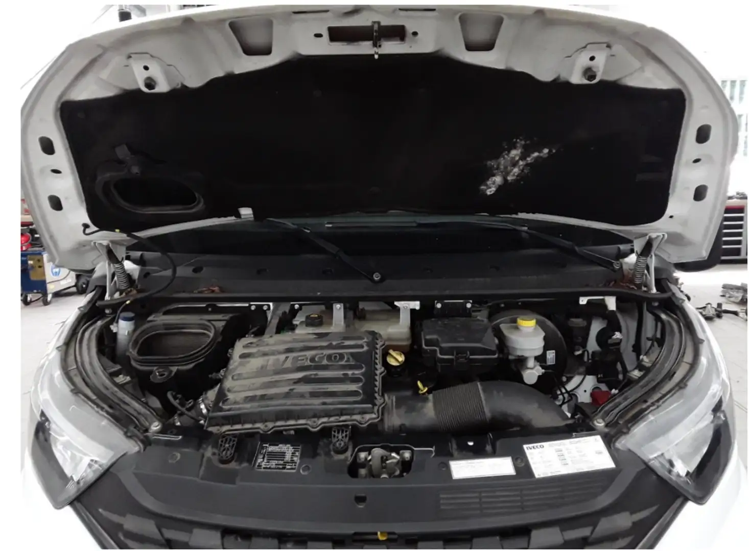 Iveco Daily 3 Seit-Kipper Pritsche lang 2.3L,  Klima AHK Weiß - 2