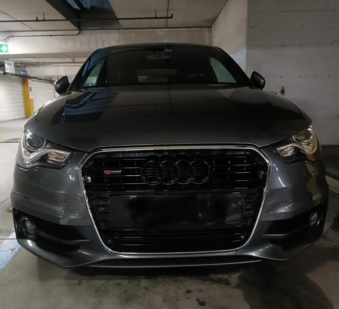 Audi A1 1.6 tdi Attraction 105cv - 1