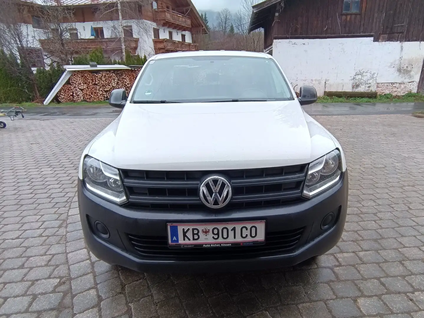 Volkswagen Amarok Bílá - 2
