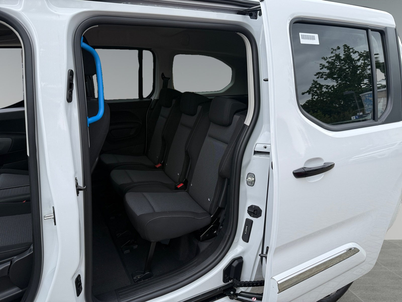 Toyota Proace City Verso L2 Team *Krankentransporte* — photo 12