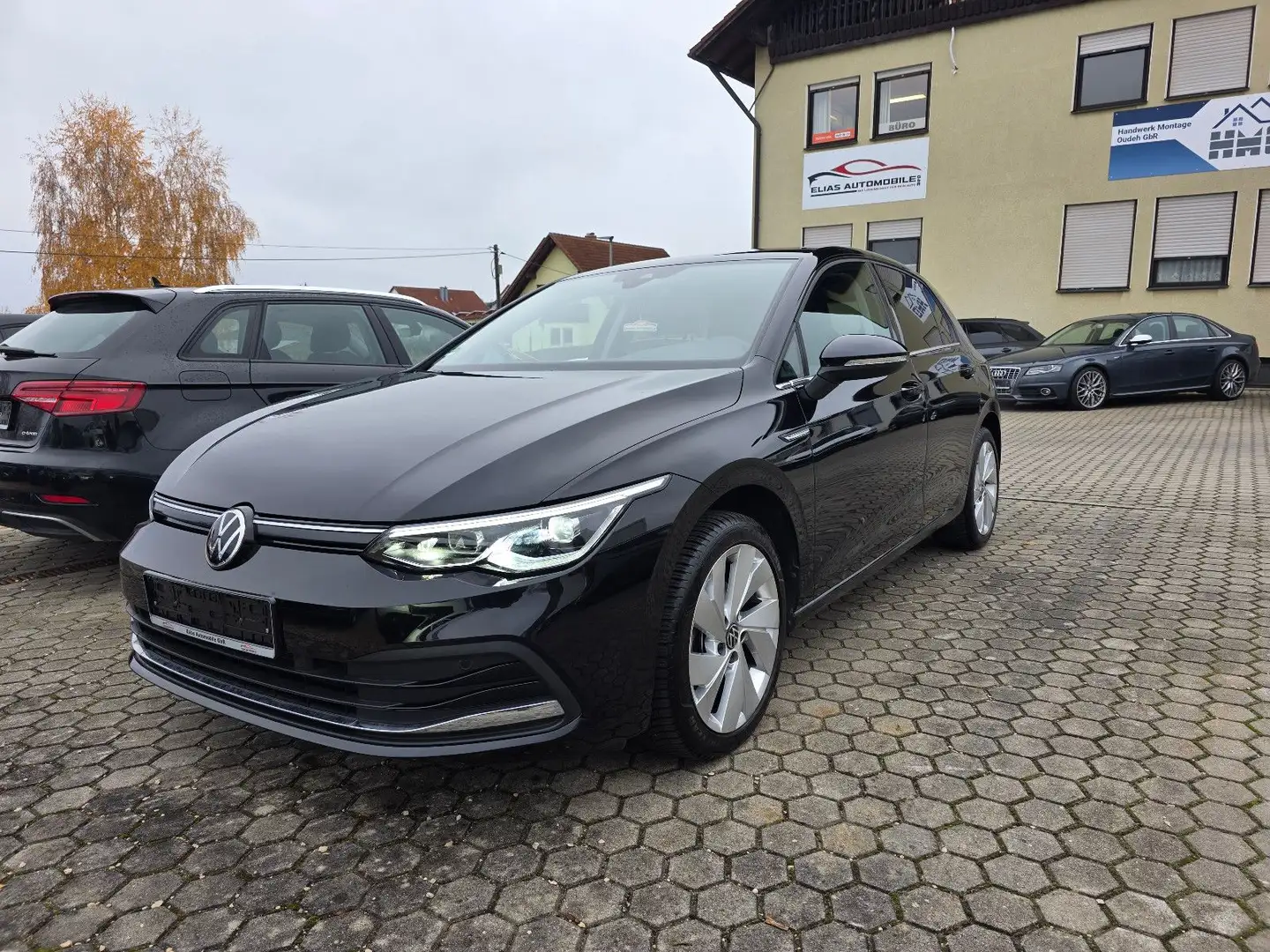 Volkswagen Golf VIII Lim. Style / TÜV NEU Noir - 1