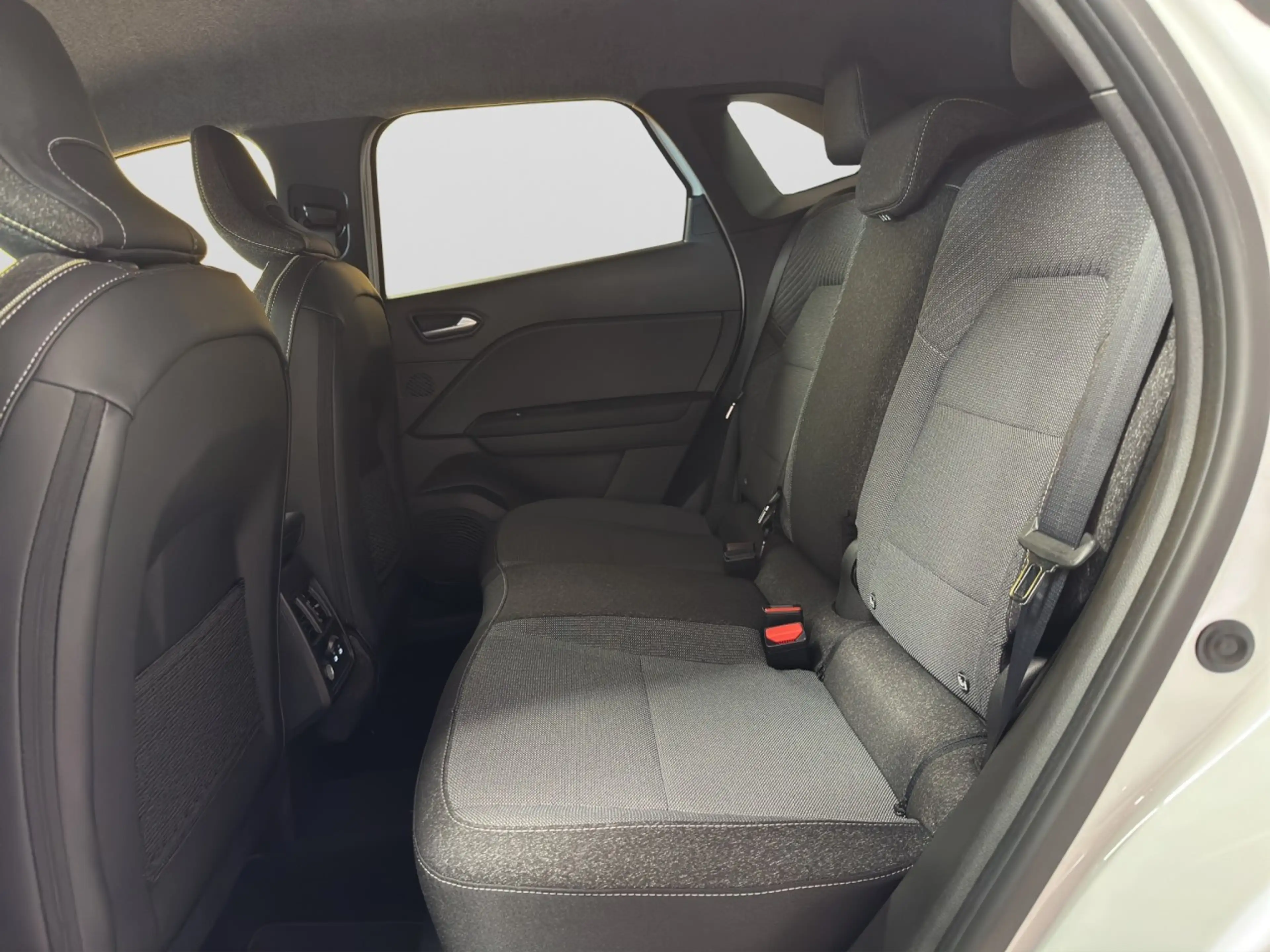 Renault Symbioz 160 E-Tech Full Hybrid Techno — photo 14