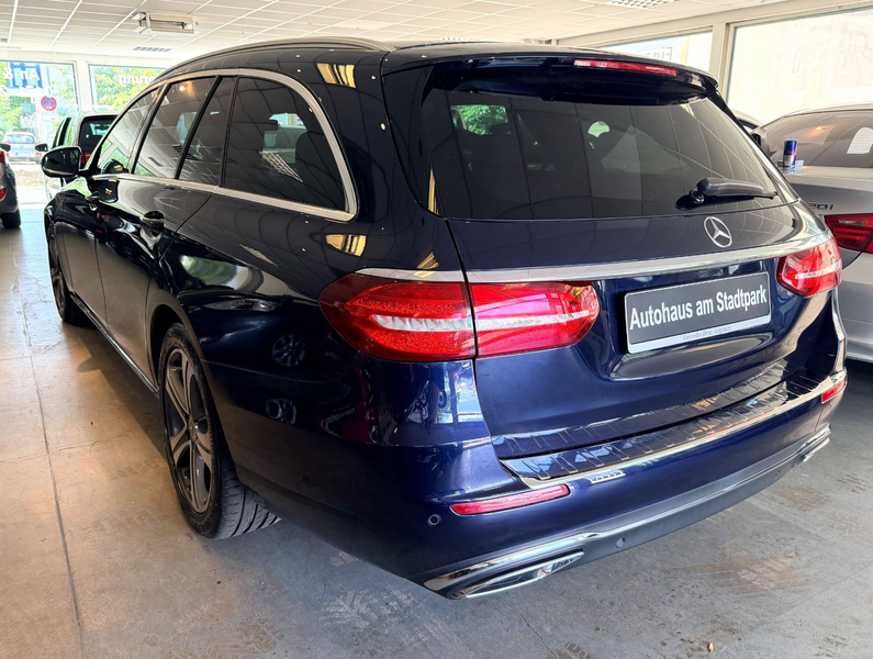 Mercedes-Benz E 400 d 4Matic Avantgarde-360°Kam-Leder-Navi-LED — photo 7