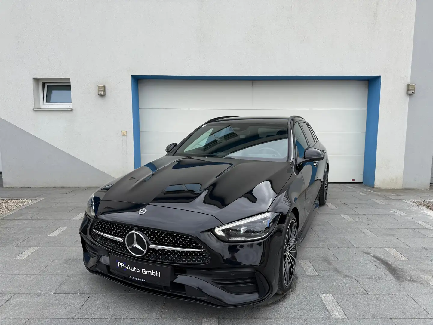 Mercedes-Benz C 220 C 220 T d 4Matic AMG Schwarz - 2