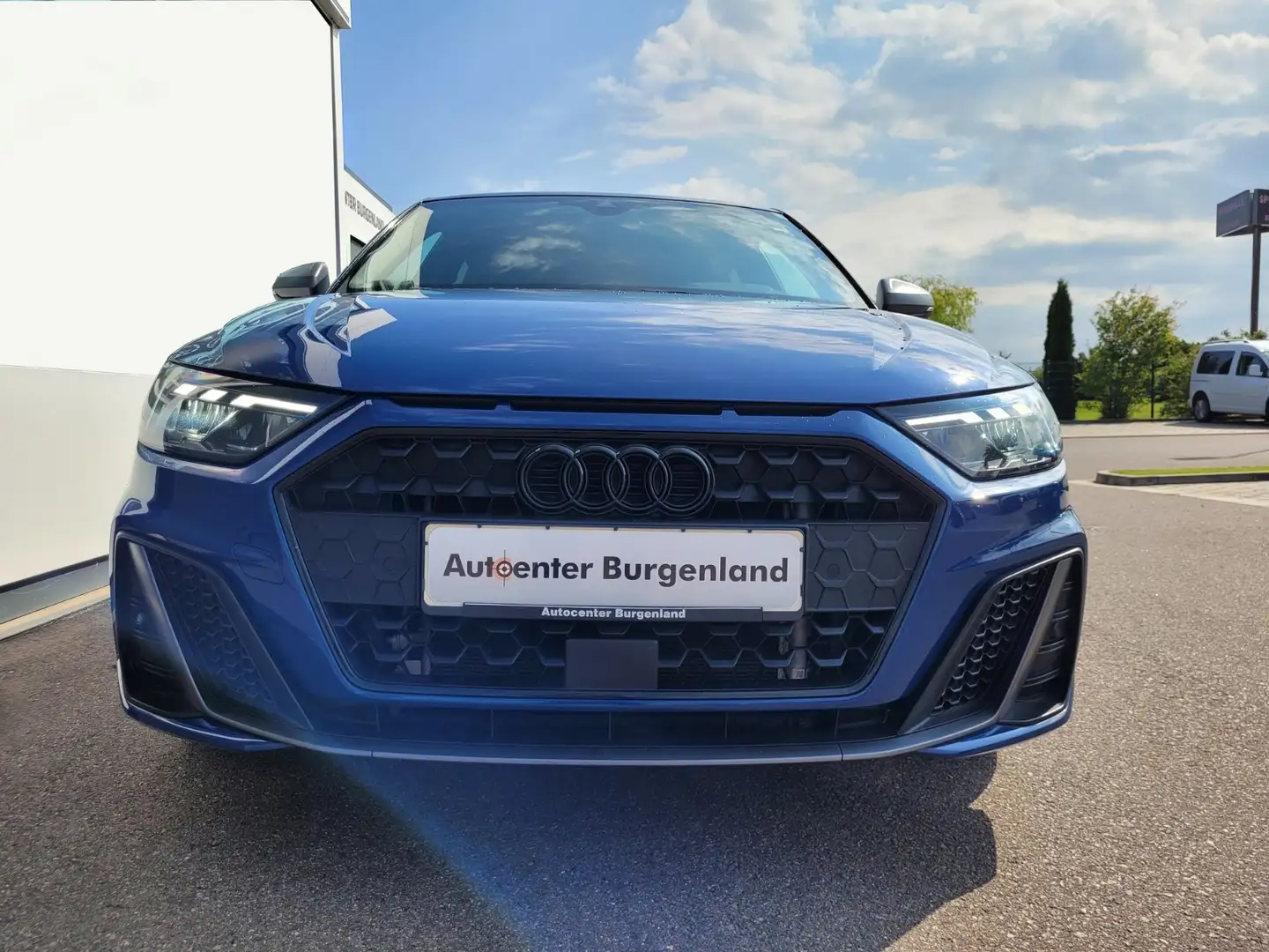 Audi A1 Sportback 30 TFSI S line Bleu - 2