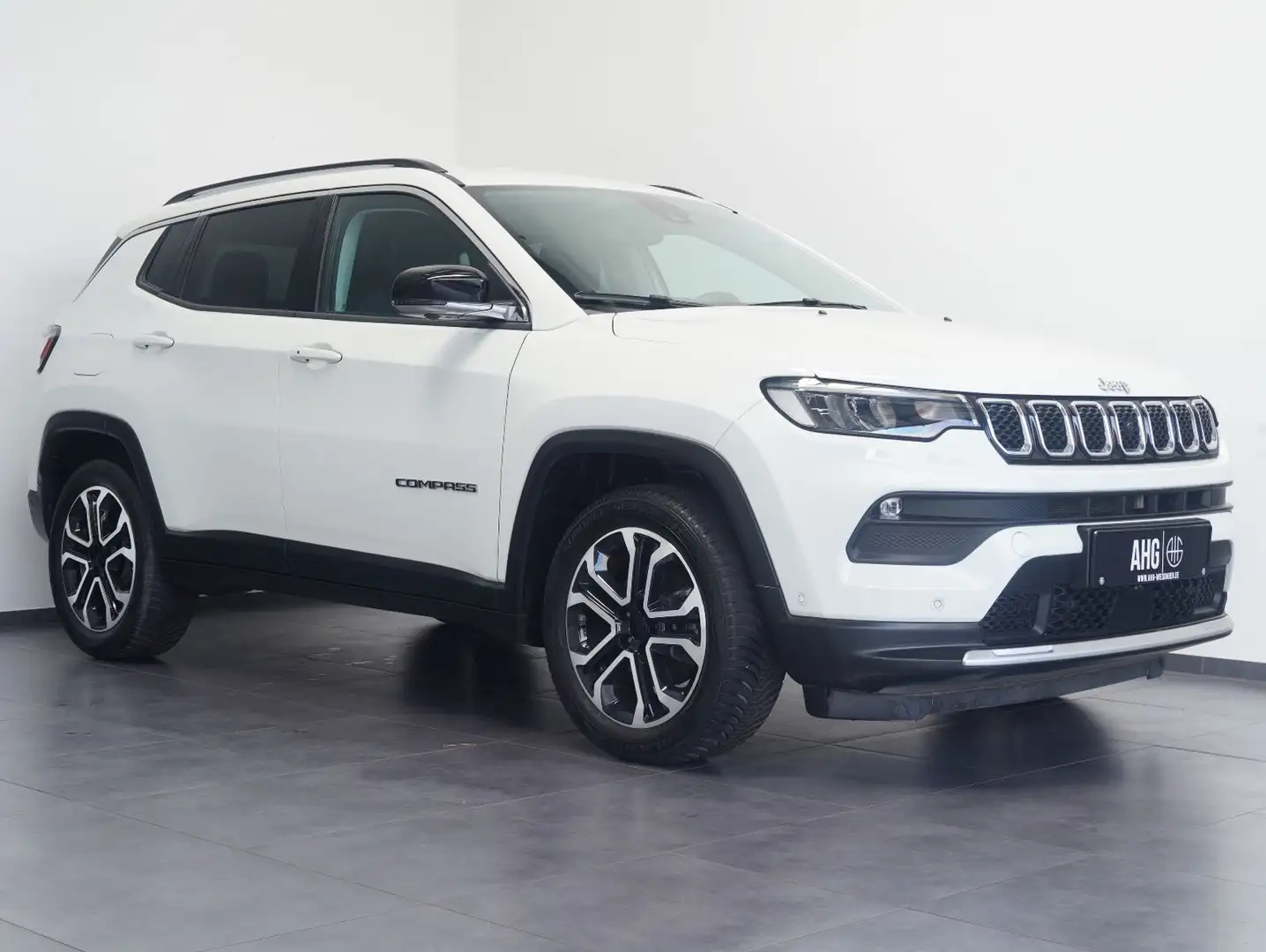 Jeep Compass 1.3 MultiAir 80th Anniversary FWD Білий - 2
