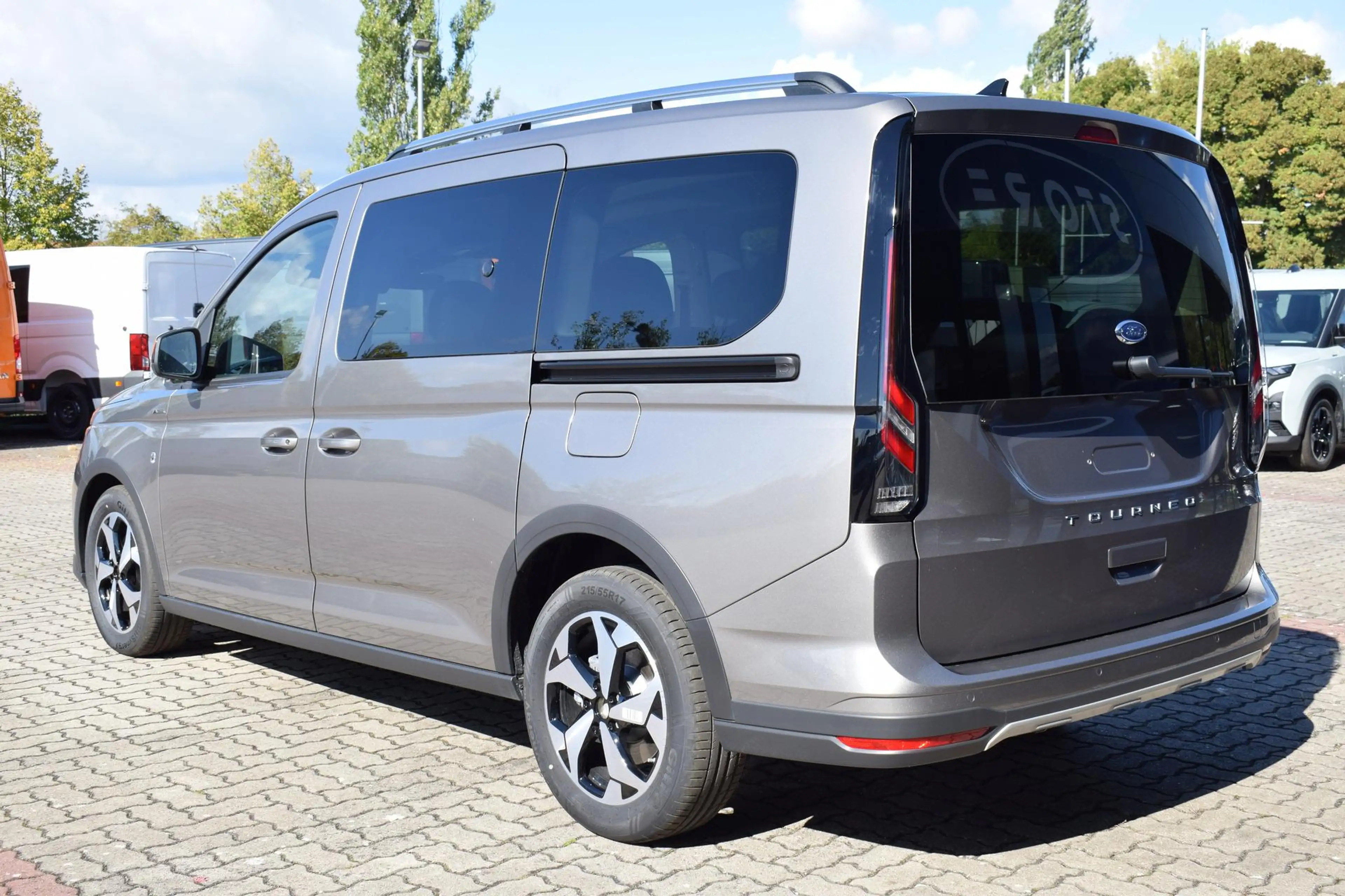 Ford Grand Tourneo Connect 2.0 EcoB Active L2 LED Kamera — photo 7