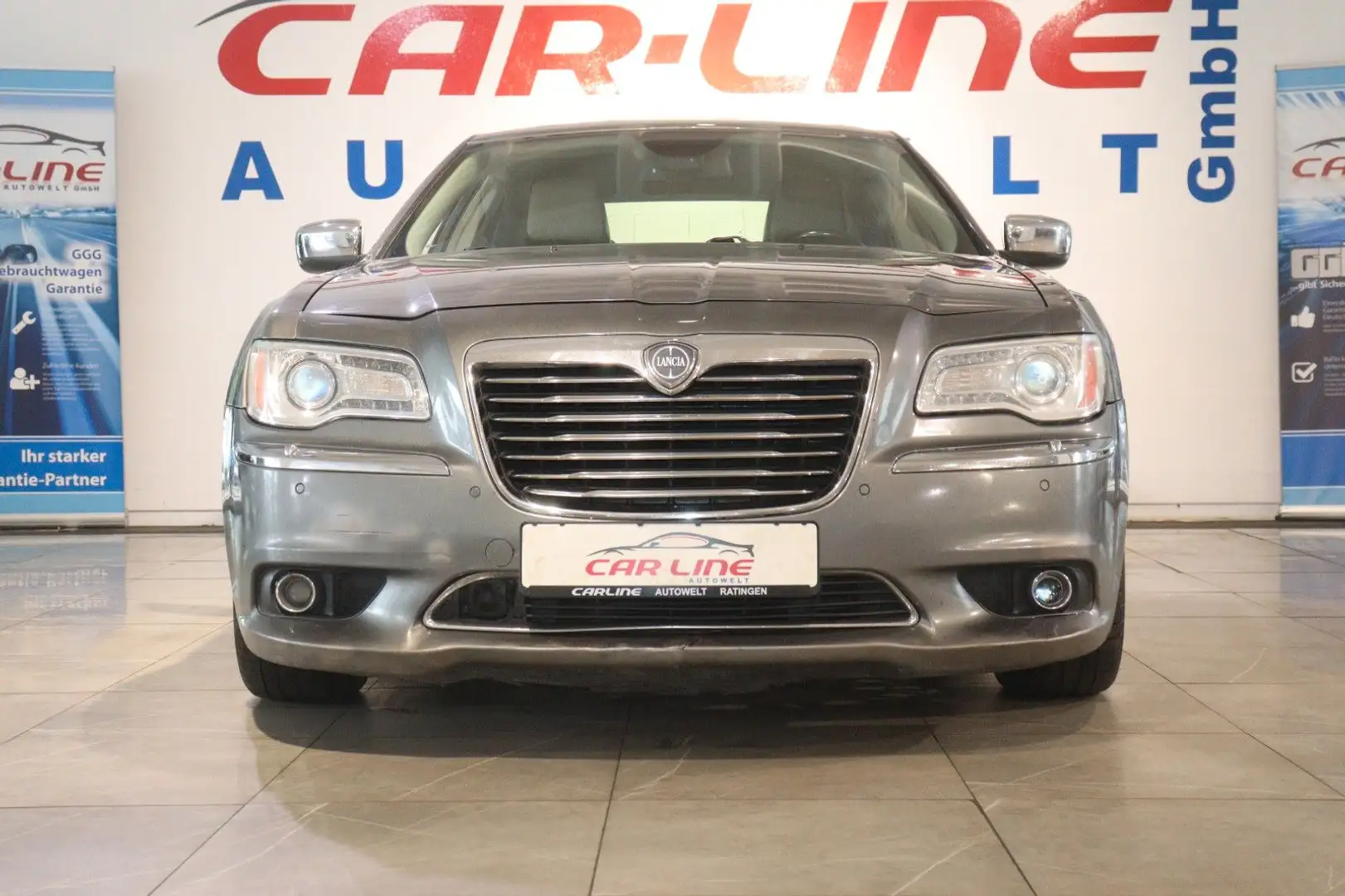 Lancia Thema Executive *Automatik*Leder*Navi*AHK* Grau - 2