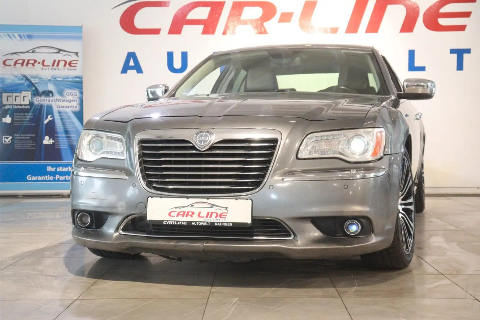 Lancia Thema Executive *Automatik*Leder*Navi*AHK* Grau - 1