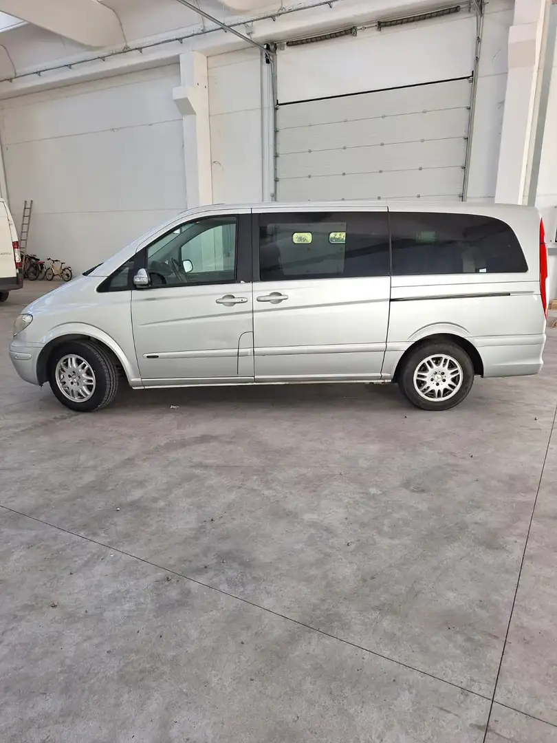 Mercedes-Benz Viano 2.2 cdi Ambiente trasporto disabile - 2