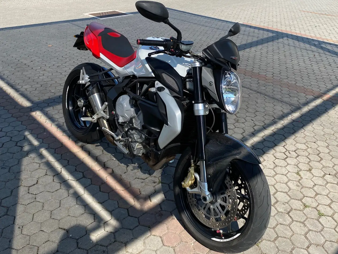 MV Agusta Brutale 800 - 1