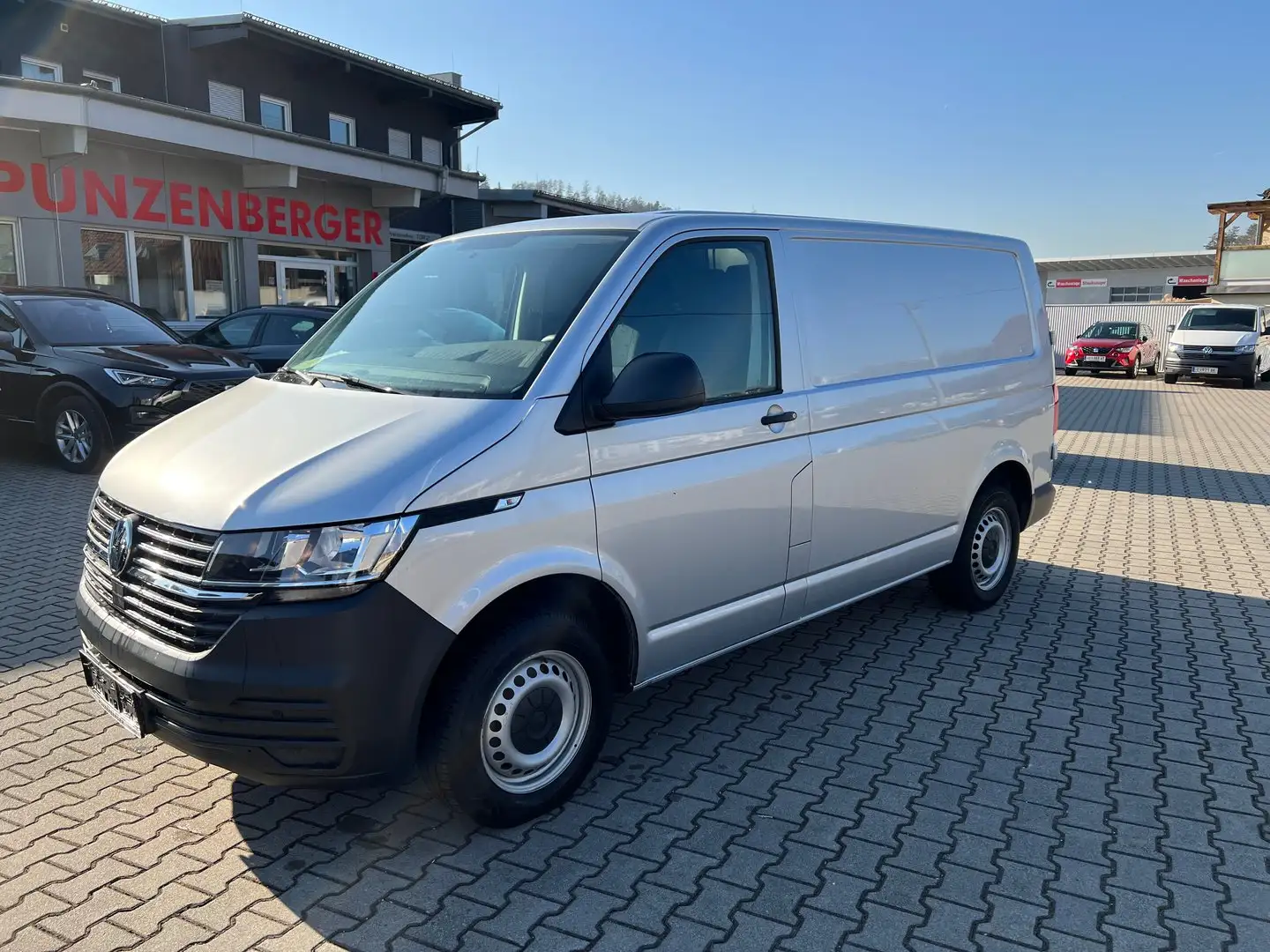 Volkswagen T6.1 Transporter VW Transporter T6.1 Kastenwagen TDI Silber - 1