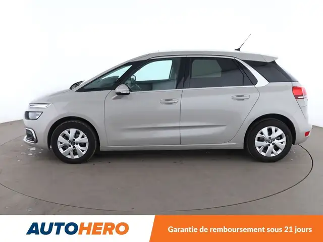Citroen C4 Picasso view 3