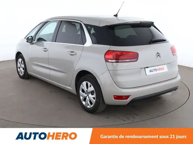 Citroen C4 Picasso view 4