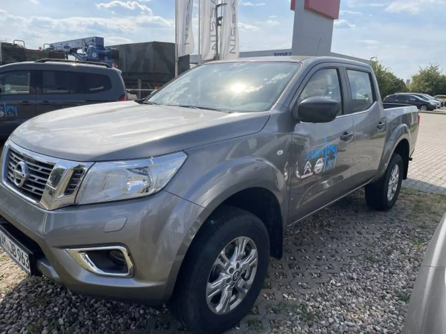 Nissan Navara NAVARA dCi 2.3 4x4 Acenta Gris - 2