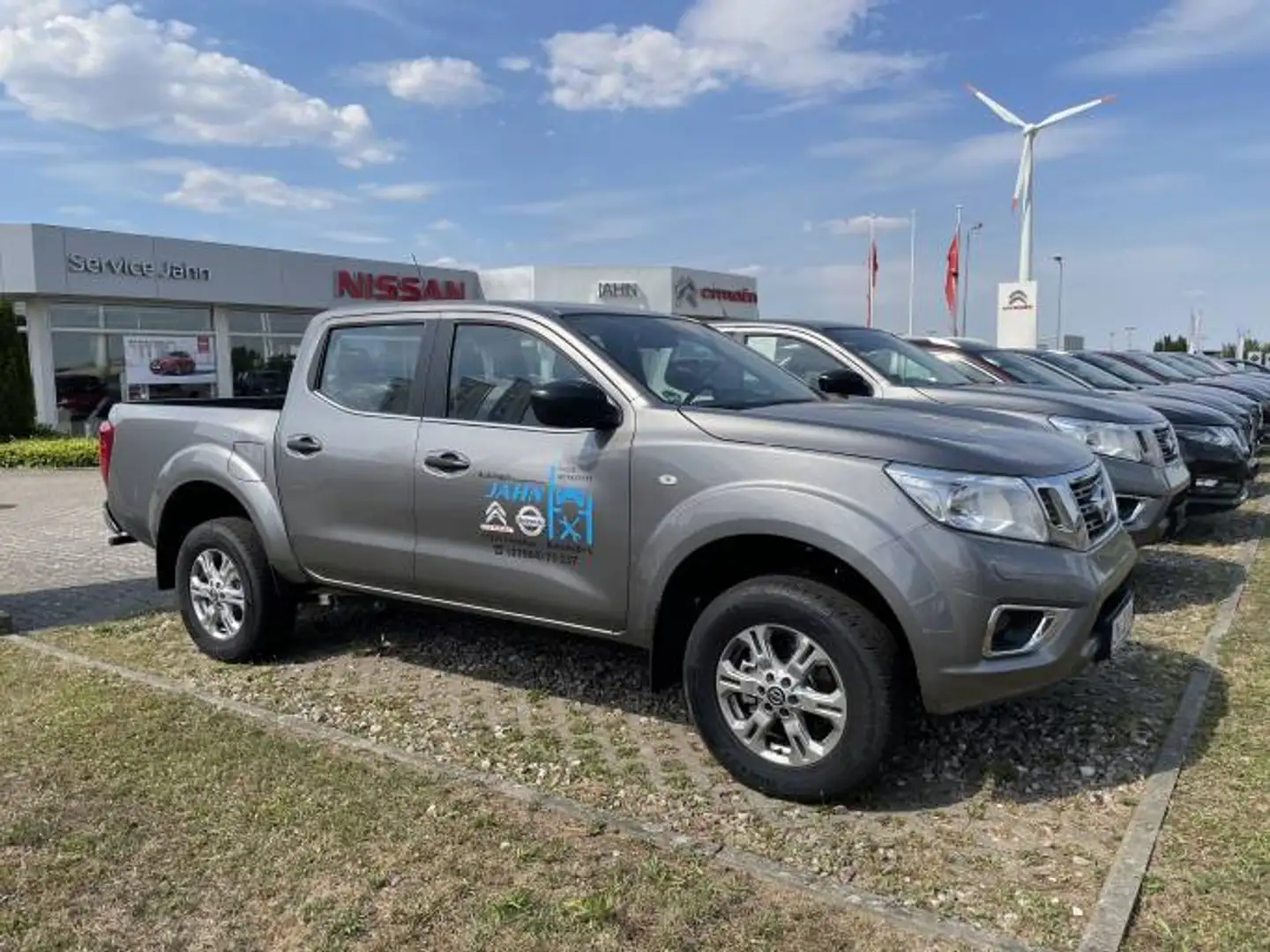 Nissan Navara NAVARA dCi 2.3 4x4 Acenta Grau - 1