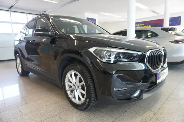 BMW X1 view 3