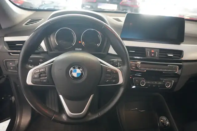 BMW X1 view 11