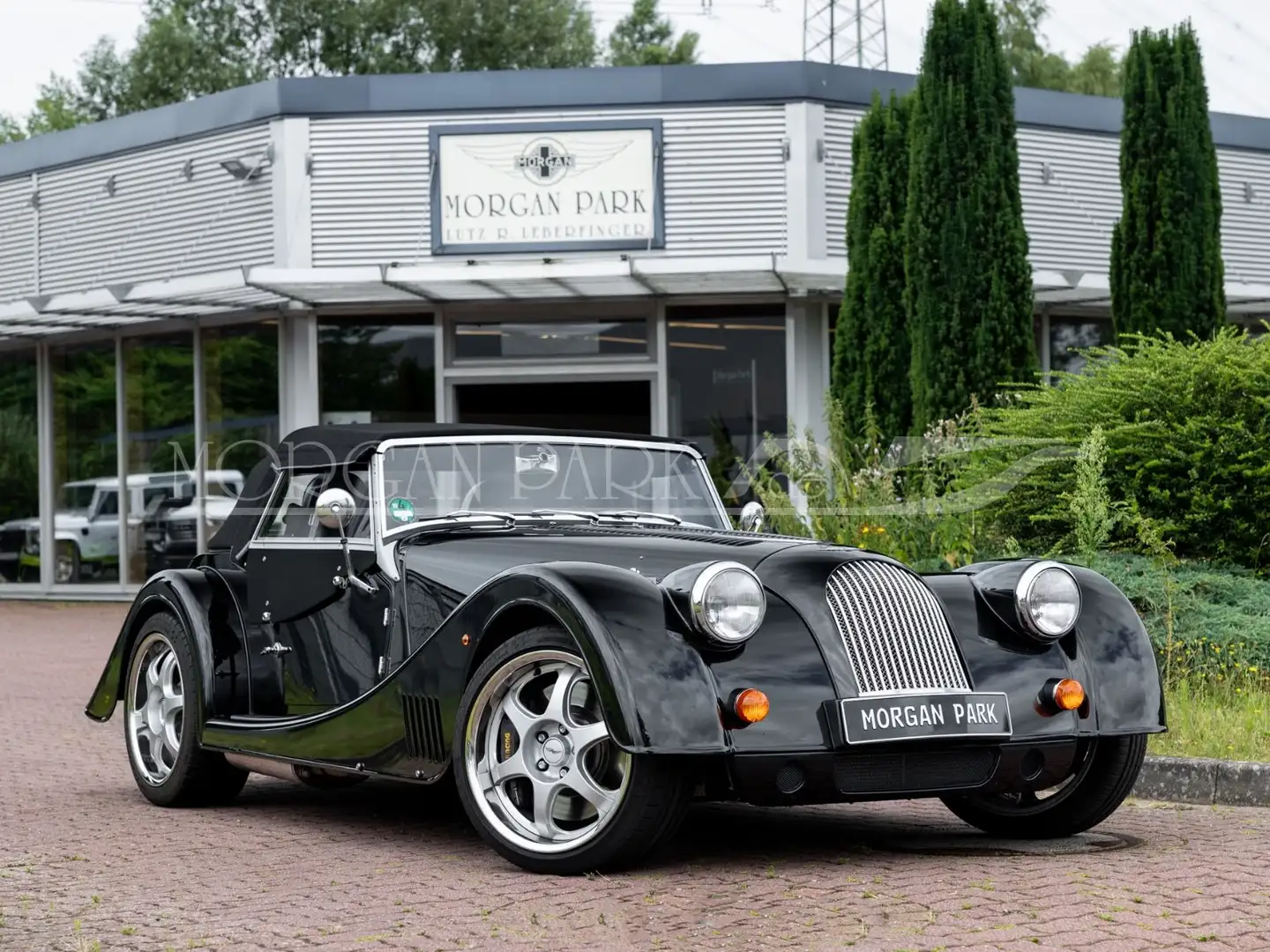 Morgan Plus 8 *Sport Black + Automatikgetriebe* Negro - 2