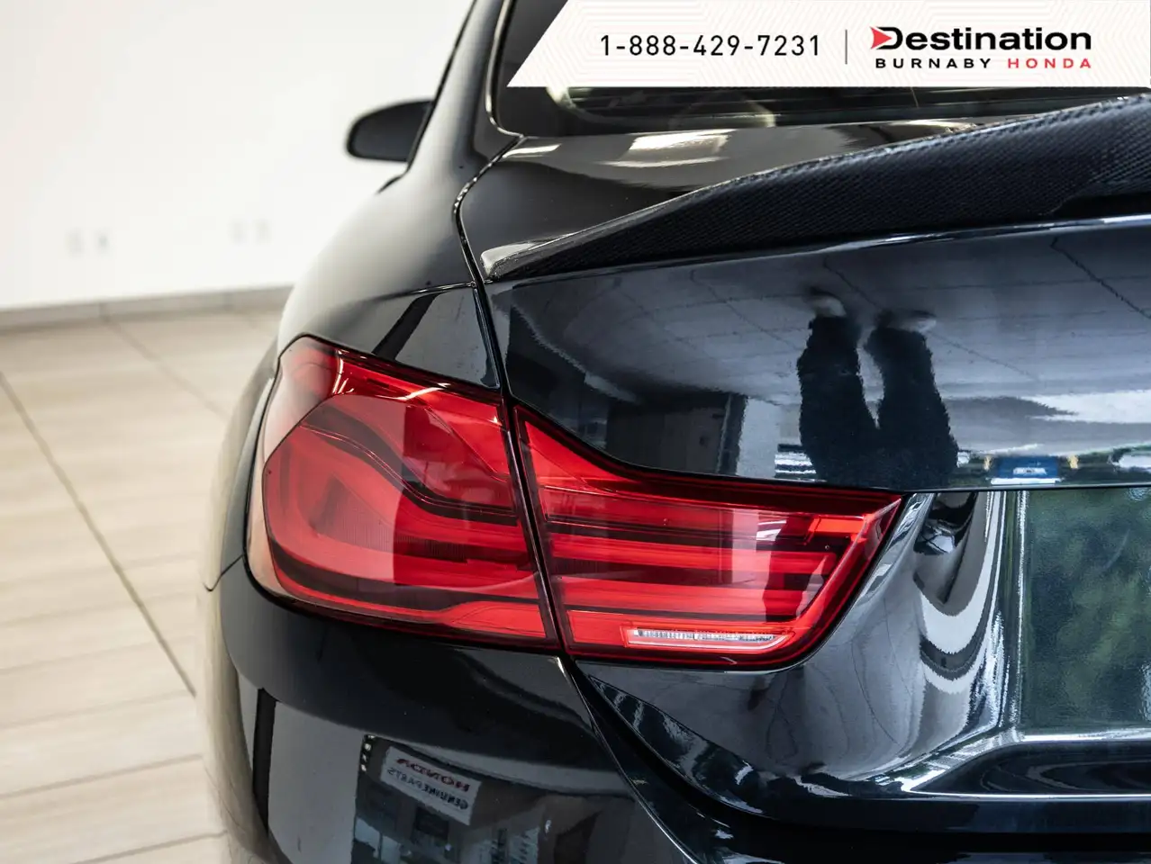 BMW M4 photo BMW M4