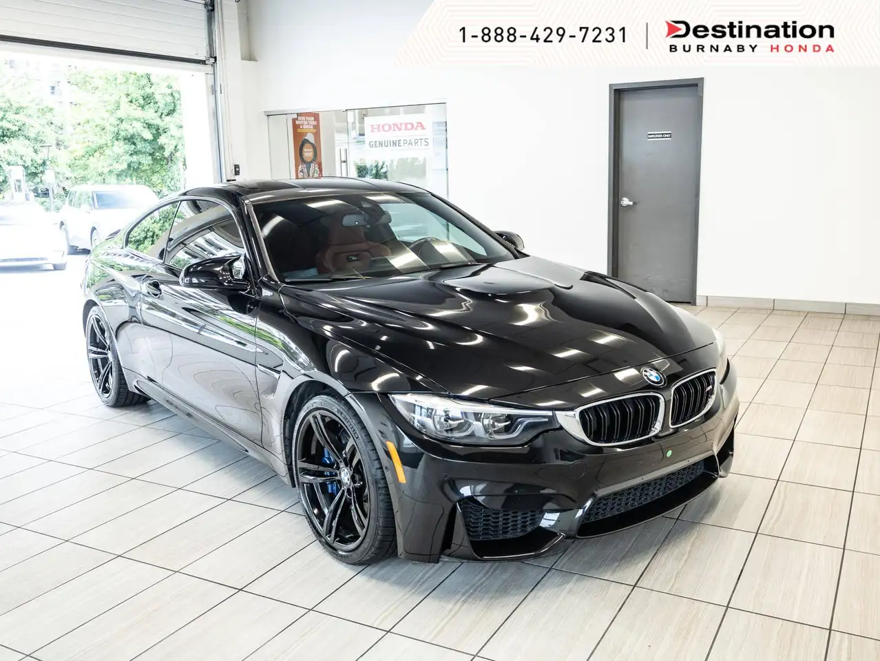 BMW M4 photo BMW M4