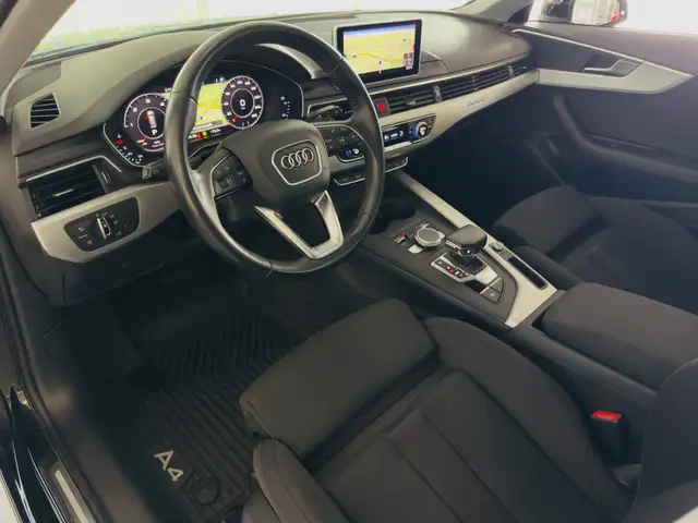 Audi A4 view 11