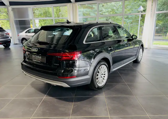 Audi A4 view 6