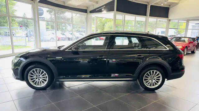 Audi A4 view 7