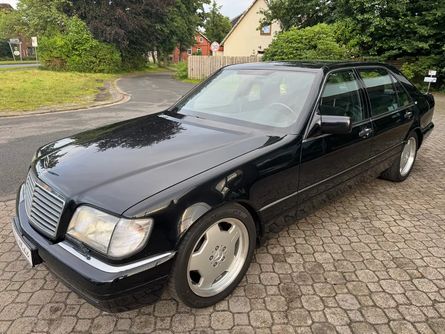 Mercedes-Benz S 600 L *1.Hand*deutsches Fahrzeug*Standzeit*eSD*18"Alu* Negru - 2