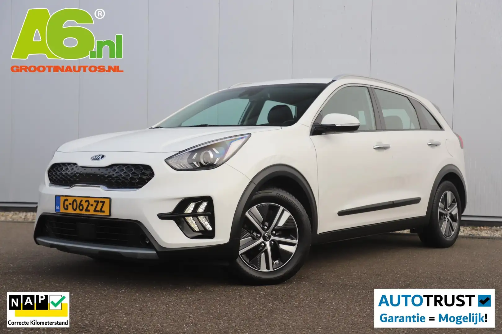 Kia Niro 1.6 GDi Hybrid DynamicLine Half Leder Navigatie Ac Weiß - 1